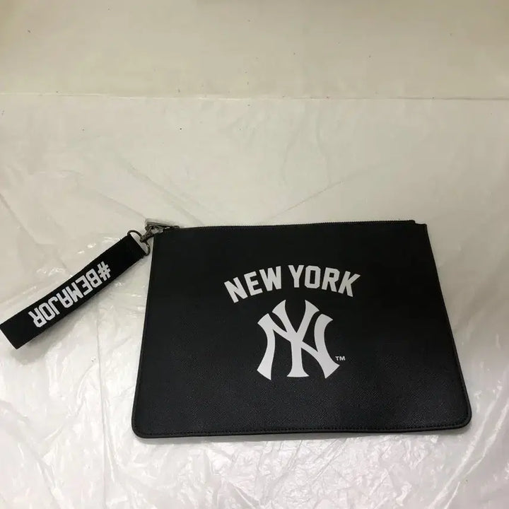[BUNJANG] New York Yankees Clutch Bag / 뉴욕양키스 클러치백@9996