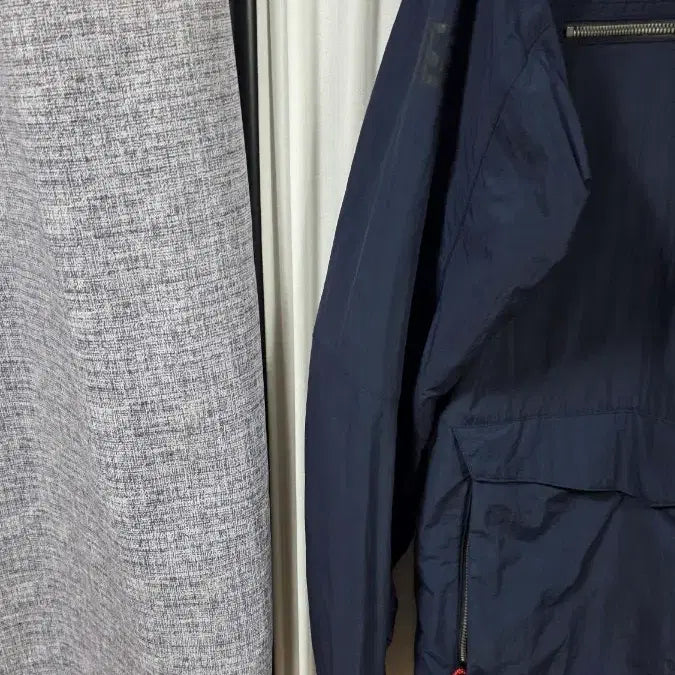 [BUNJANG] Salomon Windbreaker Jacket (Size 105) / 살로몬바람막이자켓(105)