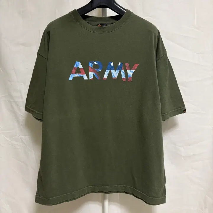 [BUNJANG] Alpha Industries ARMY American Flag Print T-Shirt / 알파인더스트리 ARMY 성조기 프린트 반팔 티셔츠 / 올리브, L