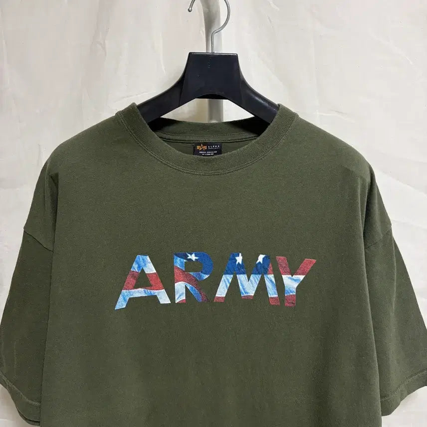 [BUNJANG] Alpha Industries ARMY American Flag Print T-Shirt / 알파인더스트리 ARMY 성조기 프린트 반팔 티셔츠 / 올리브, L