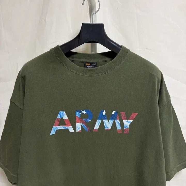 [BUNJANG] Alpha Industries ARMY American Flag Print T-Shirt / 알파인더스트리 ARMY 성조기 프린트 반팔 티셔츠 / 올리브, L