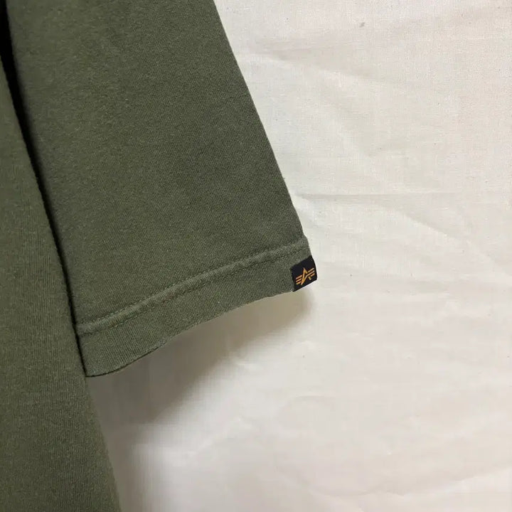 [BUNJANG] Alpha Industries ARMY American Flag Print T-Shirt / 알파인더스트리 ARMY 성조기 프린트 반팔 티셔츠 / 올리브, L