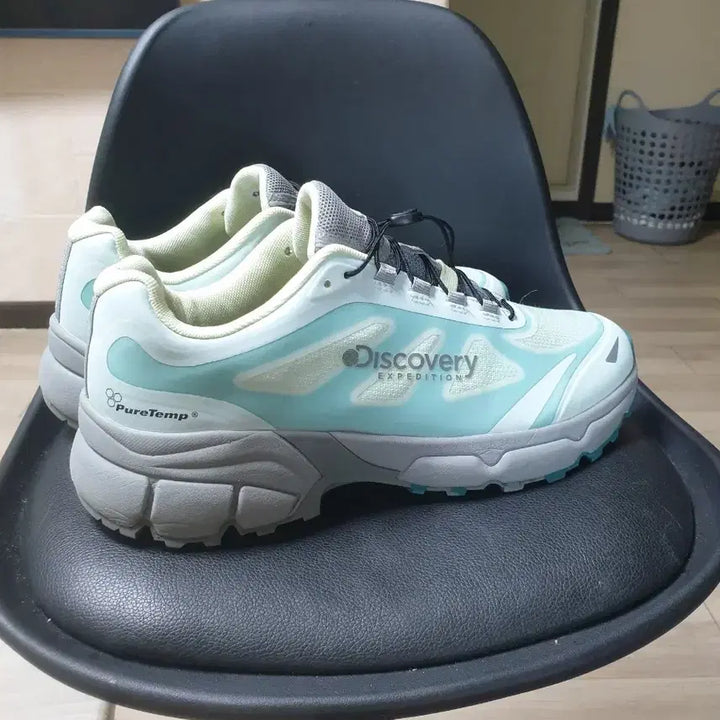 [SOLD OUT] 디스커버리 익스페디션 운동화 민트(270)