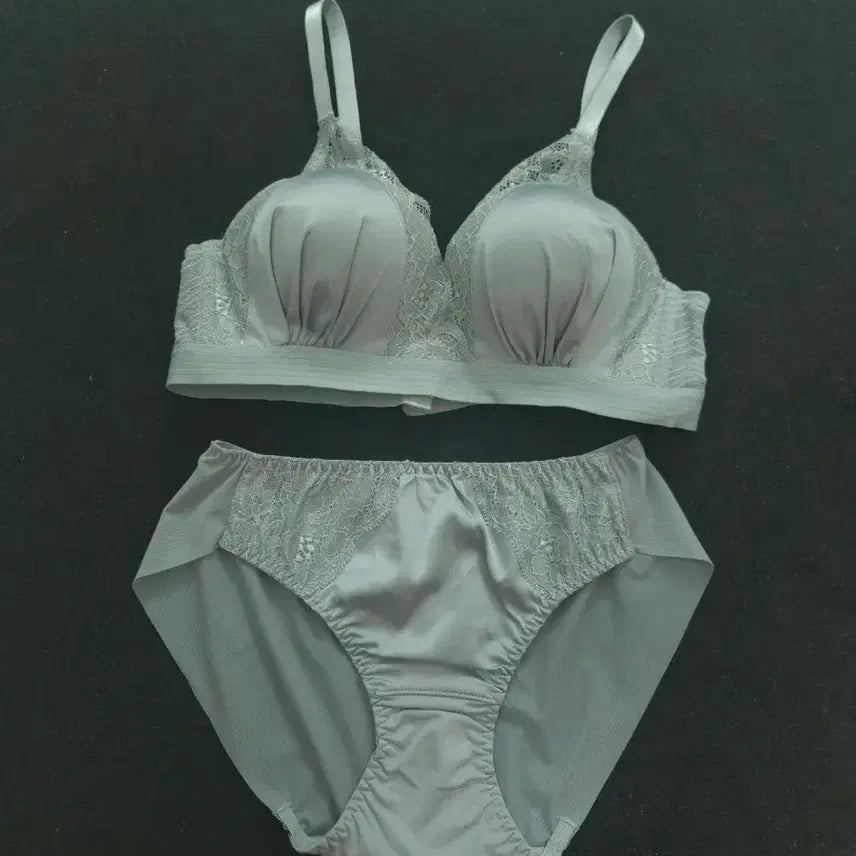 [BUNJANG] Victoria Studio Push-Up Mold Bra and Panty Set / 75B 빅토리아스튜디오 푸시업 몰드 브라팬티 3세트 / 25,000원