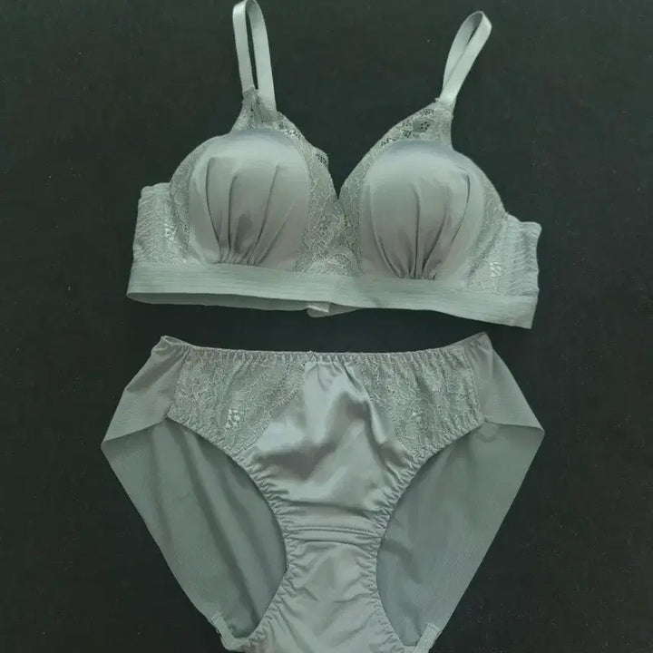 [BUNJANG] Victoria Studio Push-Up Mold Bra and Panty Set / 75B 빅토리아스튜디오 푸시업 몰드 브라팬티 3세트 / 25,000원