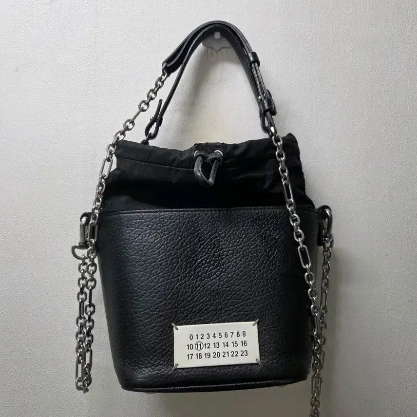[BUNJANG] Maison Margiela 5ac Bucket Bag Small Black / 메종마르지엘라 5ac 버킷백 스몰 블랙