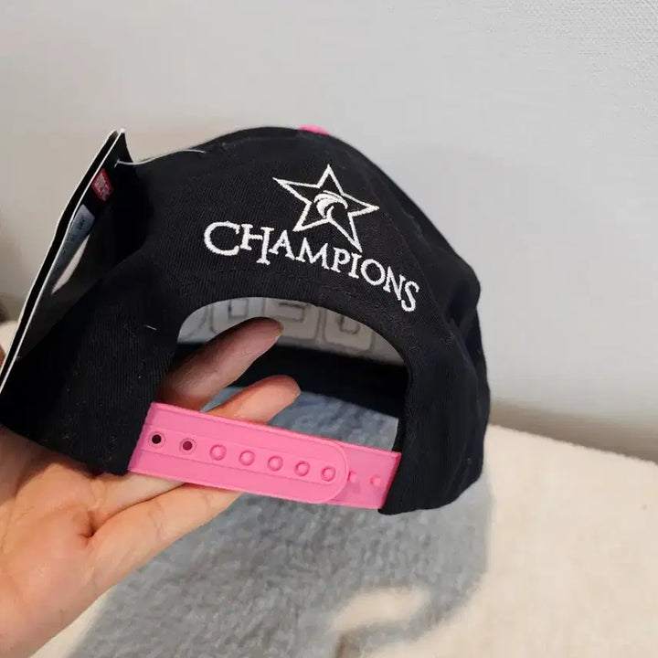 [BUNJANG] OCDO Black/Pink Snapback Cap / OCDO 블랙/핑크 스냅모자