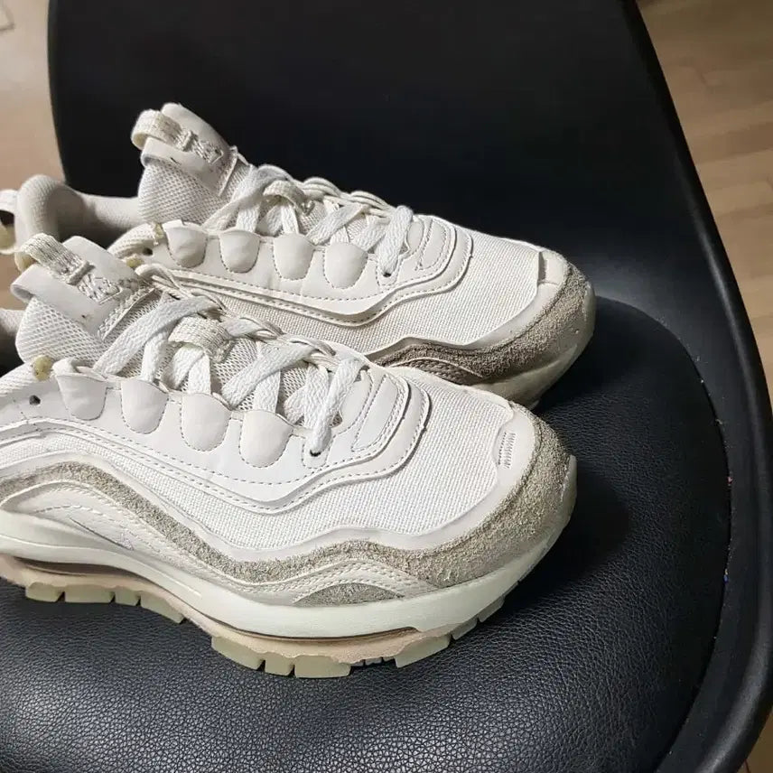 [SOLD OUT] 나이키 에어맥스 97 화이트 크림(260)