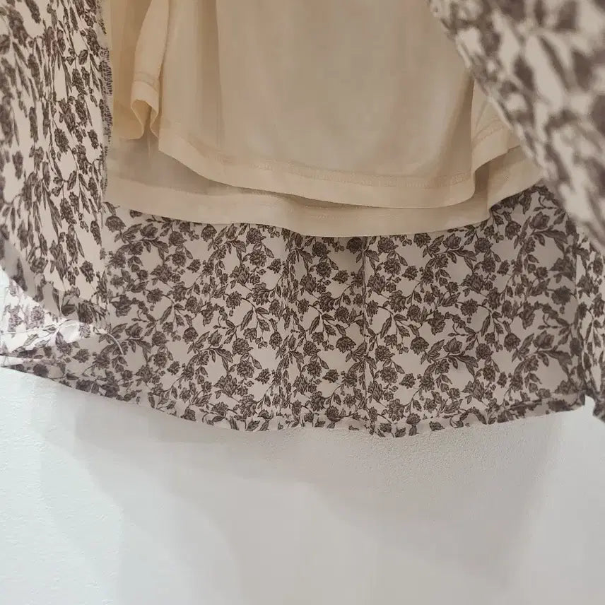[BUNJANG] Ivory Floral Long Skirt / 아이보리 꽃무늬 롱스커트