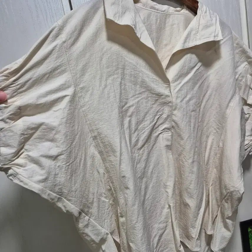 [BUNJANG] Day Beige Short Sleeve Blouse / (타임세일)(새상품)Day 베이지 반팔 블라우스