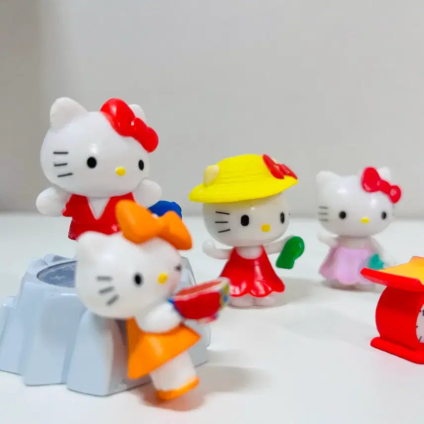 [BUNJANG] Kitty Figure Bundle Set / 키티 피규어 (공뎀 o / 일괄판매)