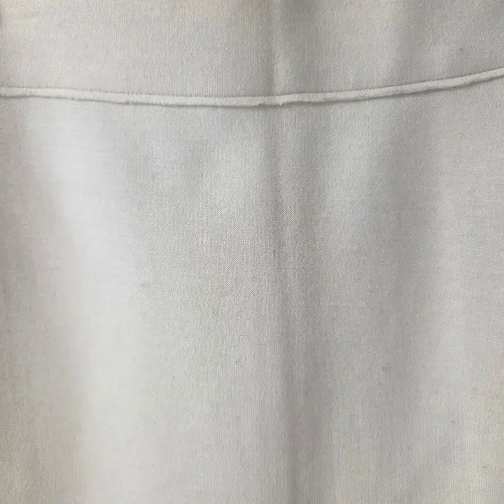 [BUNJANG] Ivory H-Line Slit Skirt / 아이보리 트임 H라인 스커트
