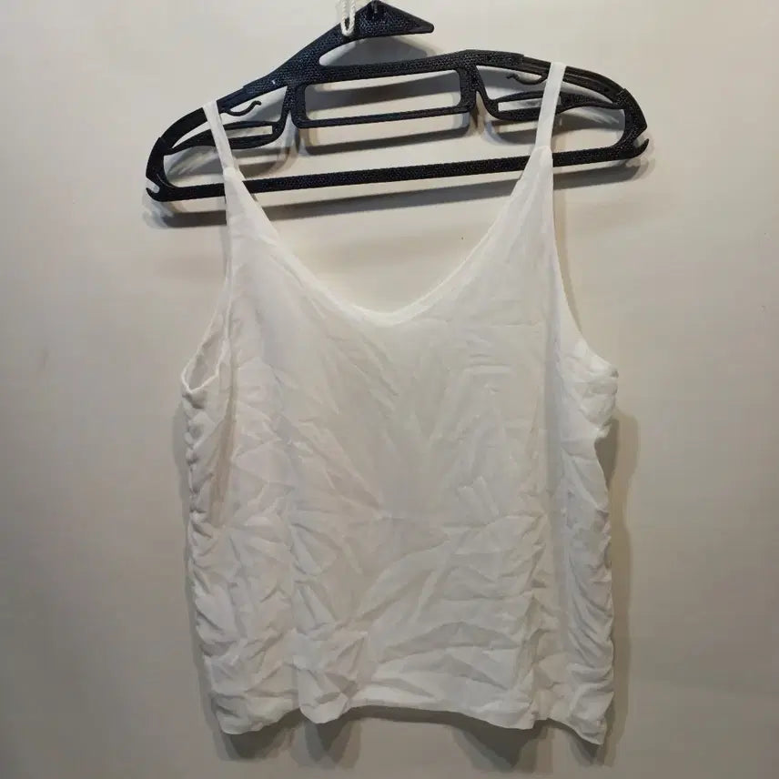 [BUNJANG] White V-neck Cami Blouse / 화이트 브이넥 끈나시 블라우스85사이즈여름  64179