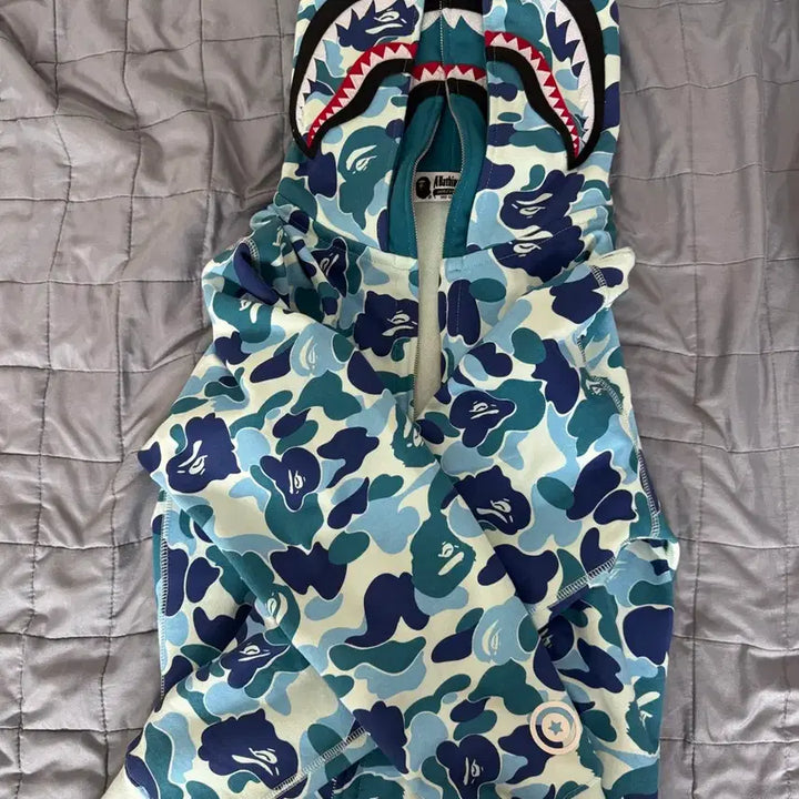 [SOLD OUT] 베이프 더블샤크 후드집업