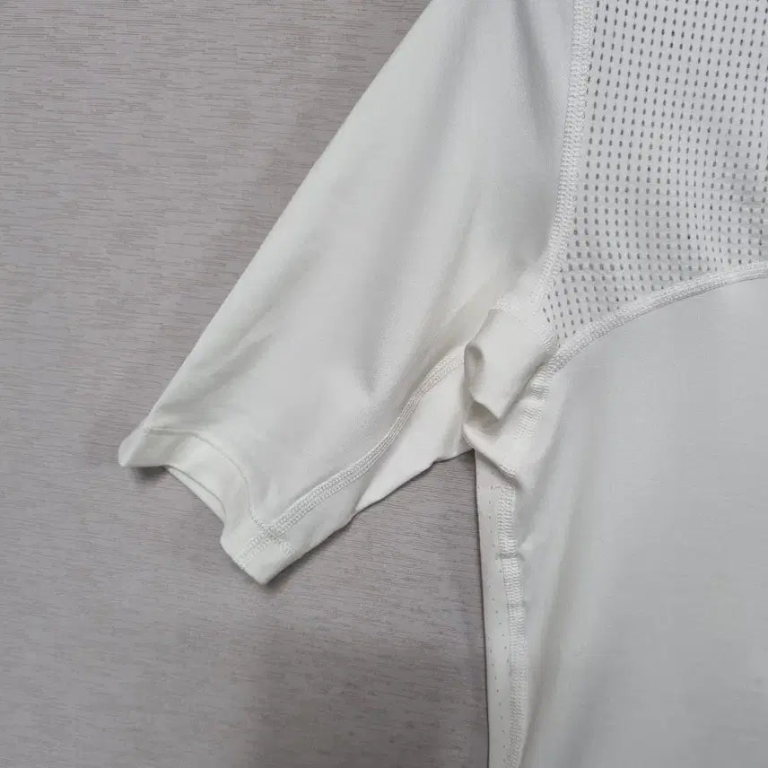 [SOLD OUT] ㅡ 새제품 나이키프로 기능성 티셔츠 여55ㅡ0417