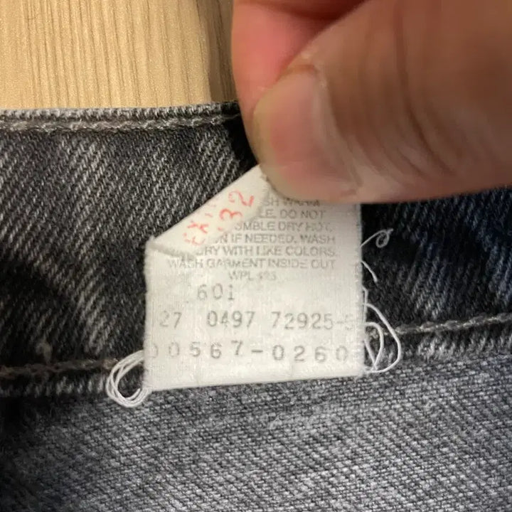 [SOLD OUT] 90s 리바이스 567 블랙 32x30 판매합니다.
