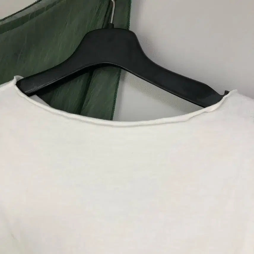 [BUNJANG] Rit Kim Ruffle Boat Neck Tee (White) / 릿킴 ruffle boat neck tee (white)