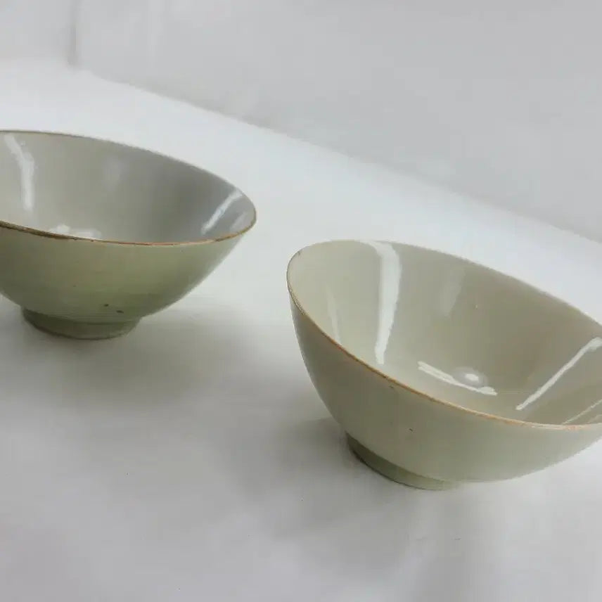 [BUNJANG] Antique Celadon Porcelain Teacup Set / 도자기 찻잔 2개 세트 연한 그린색