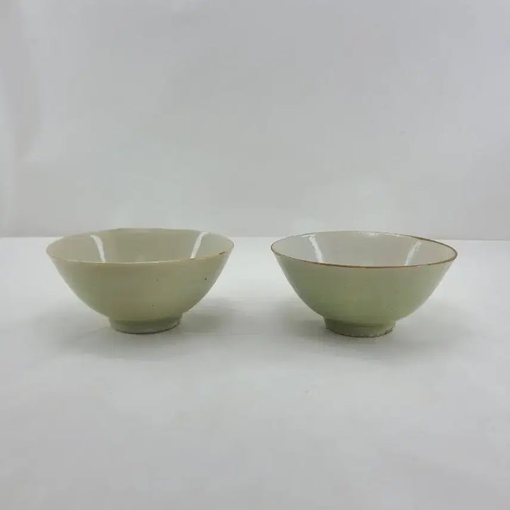 [BUNJANG] Antique Celadon Porcelain Teacup Set / 도자기 찻잔 2개 세트 연한 그린색