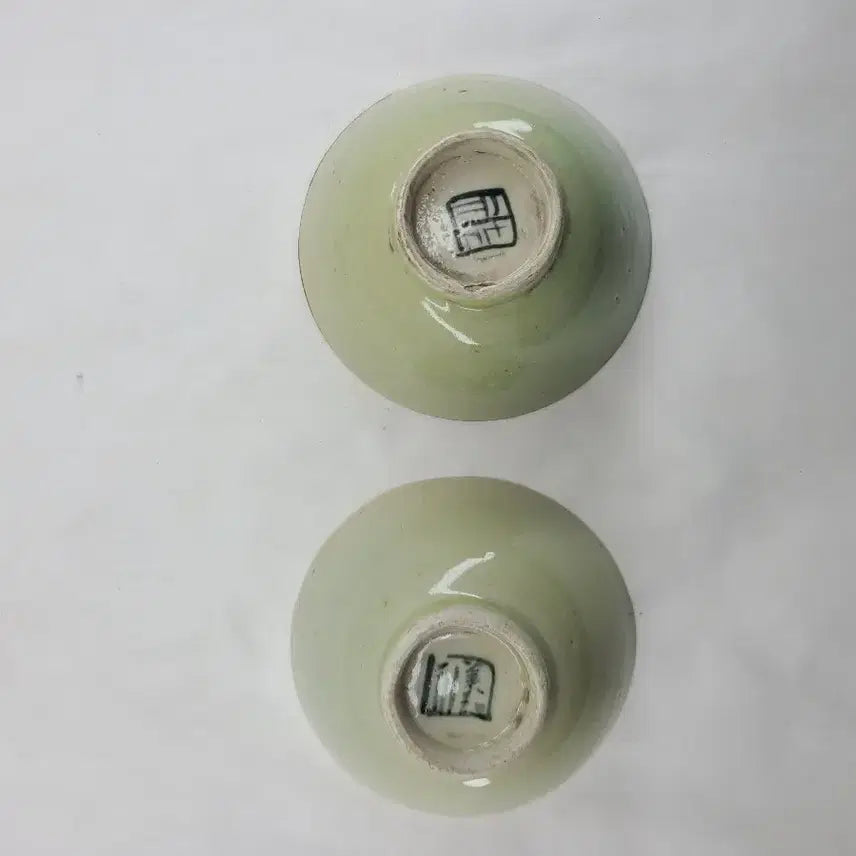 [BUNJANG] Antique Celadon Porcelain Teacup Set / 도자기 찻잔 2개 세트 연한 그린색