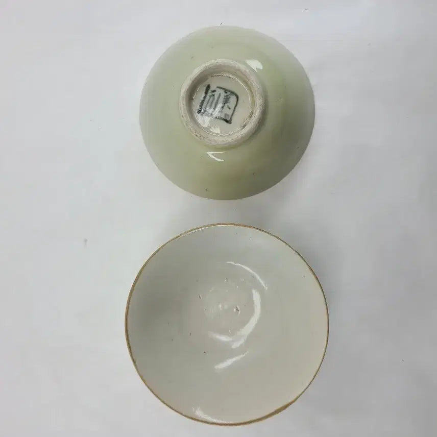 [BUNJANG] Antique Celadon Porcelain Teacup Set / 도자기 찻잔 2개 세트 연한 그린색