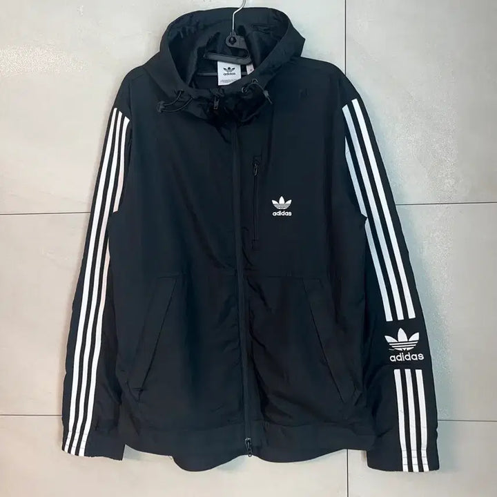 [SOLD OUT] 아디다스 파이어버드 바람막이 블랙 [M]