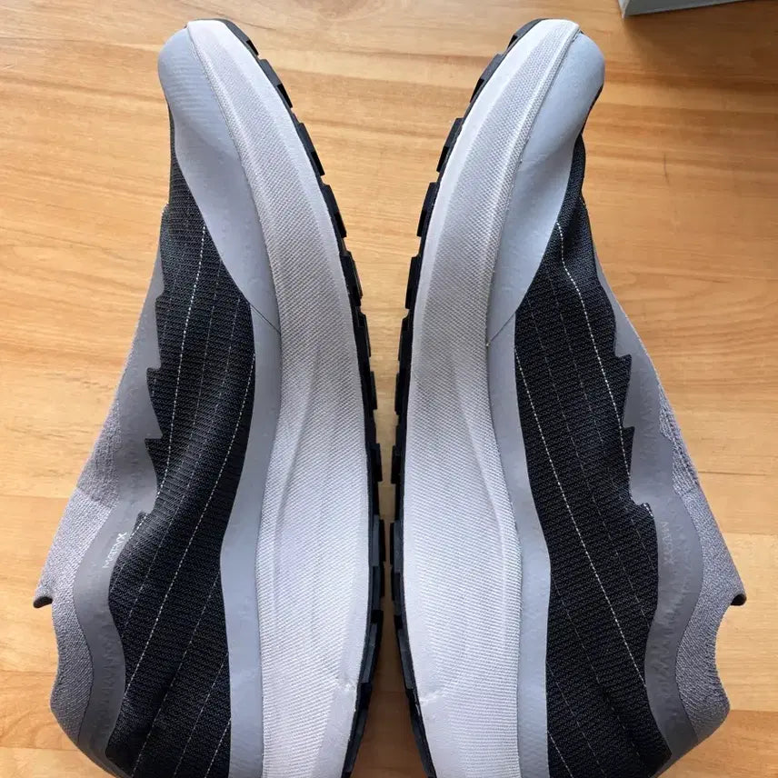 [BUNJANG] Salomon ADV Pulsar Reflective Slip-On Sneakers / 살로몬 ADV 펄사 리플렉티브 슬립온 새상품 280 그레이 로즈