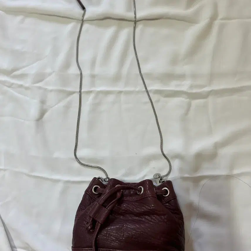 [BUNJANG] Leather Bucket Bag Chain Shoulder Bag / 가죽 버킷백 체인 숄더백