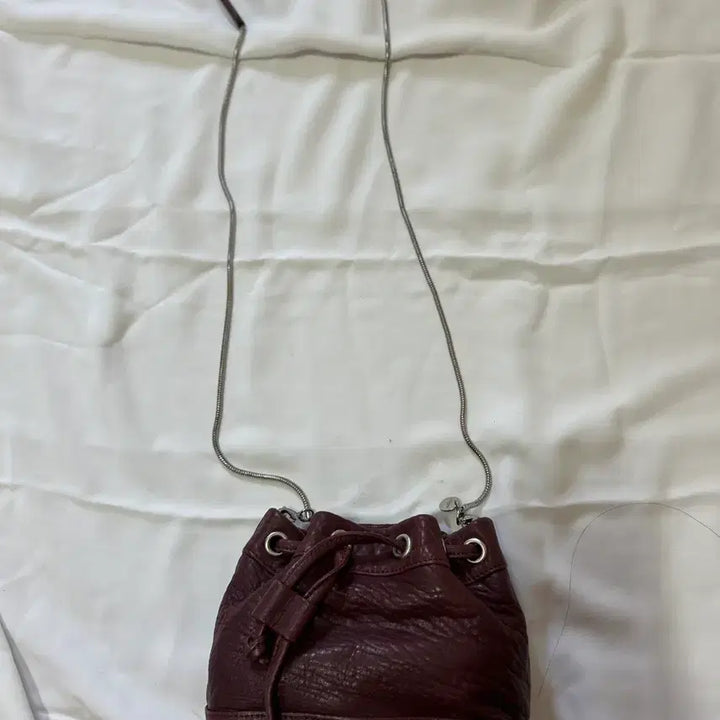 [BUNJANG] Leather Bucket Bag Chain Shoulder Bag / 가죽 버킷백 체인 숄더백