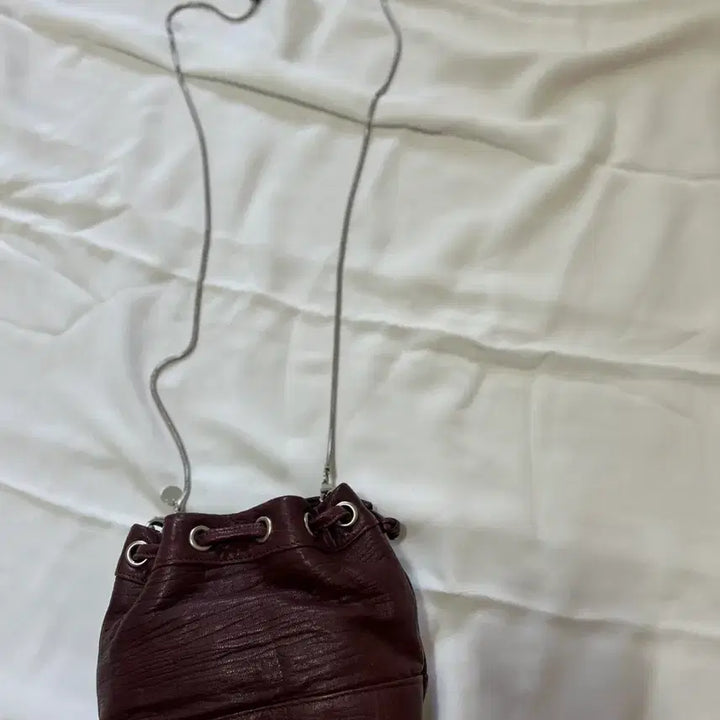 [BUNJANG] Leather Bucket Bag Chain Shoulder Bag / 가죽 버킷백 체인 숄더백