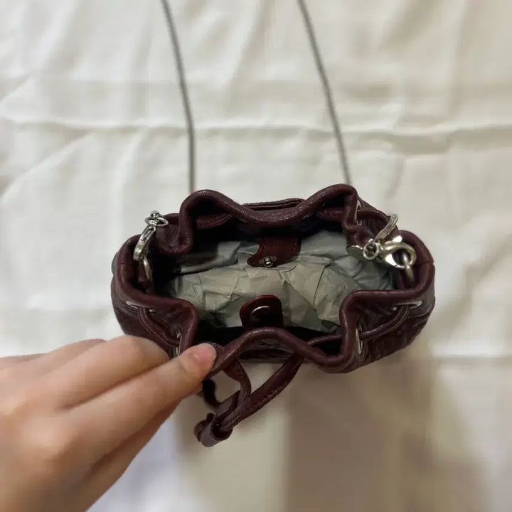 [BUNJANG] Leather Bucket Bag Chain Shoulder Bag / 가죽 버킷백 체인 숄더백