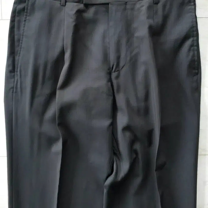 [SOLD OUT] 휴고보스 버진울 100% 남성 슬랙스.32인치