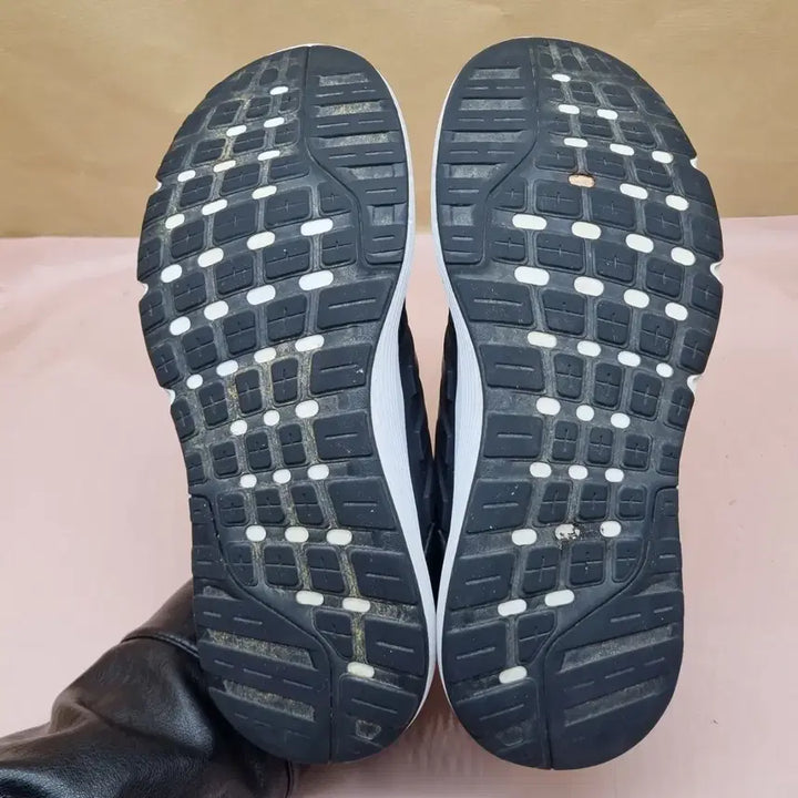 [BUNJANG] Adidas Black Running Shoes 250 / 아디다스 블랙 런닝화 250