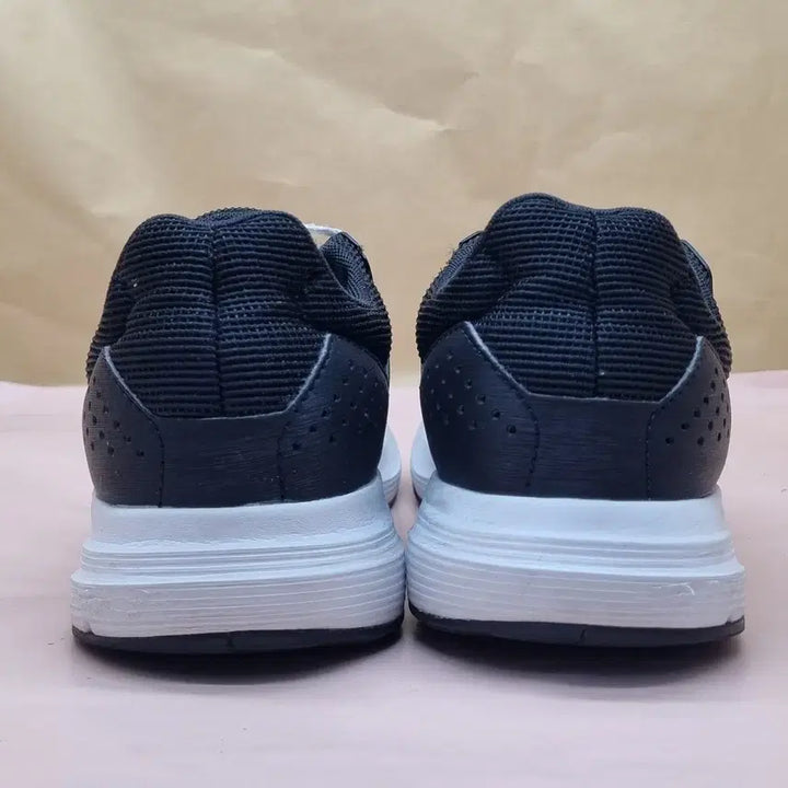 [BUNJANG] Adidas Black Running Shoes 250 / 아디다스 블랙 런닝화 250