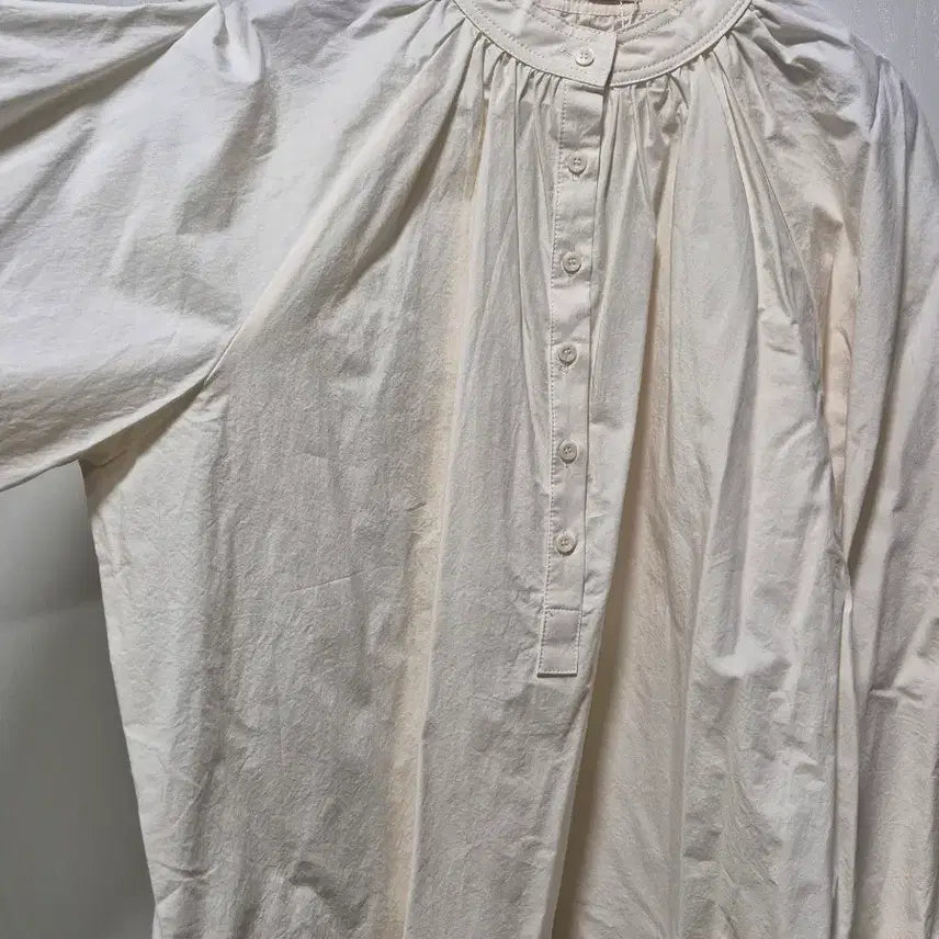 [BUNJANG] Marie Claire Butter Beige Shirt Blouse / (타임세일)(새상품)마리끌레르 버터색 셔츠 블라우스