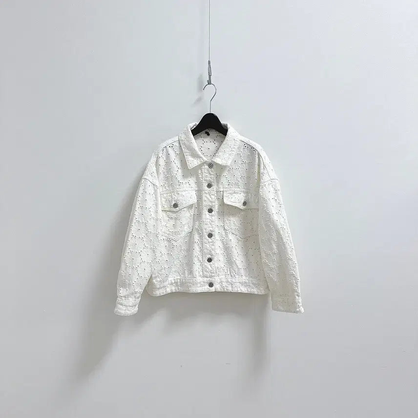 [BUNJANG] Benetton Cotton Denim Jacket / 베네통 펀칭 코튼 데님 자켓
