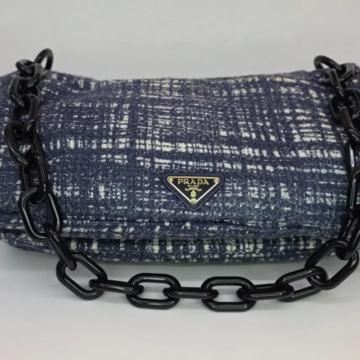 [BUNJANG] Prada Bicolor Tweed Chain Shoulder Bag Navy / 프라다 바이컬러 트위드 체인 숄더백 네이비