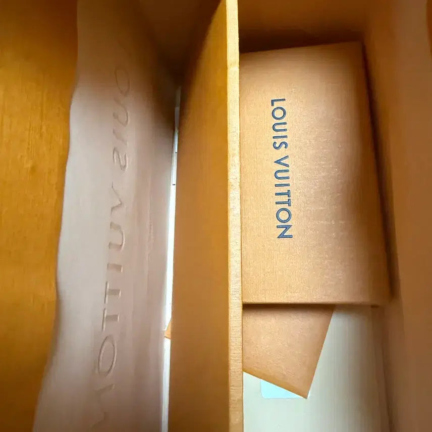 [SOLD OUT] 루이비통 모노그램 카드지갑 블랙