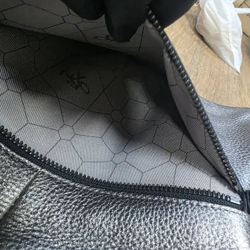 [BUNJANG] Oryany Silver Chain Shoulder Bag/Clutch / 오야니 실버 체인 숄더백 겸 클러치