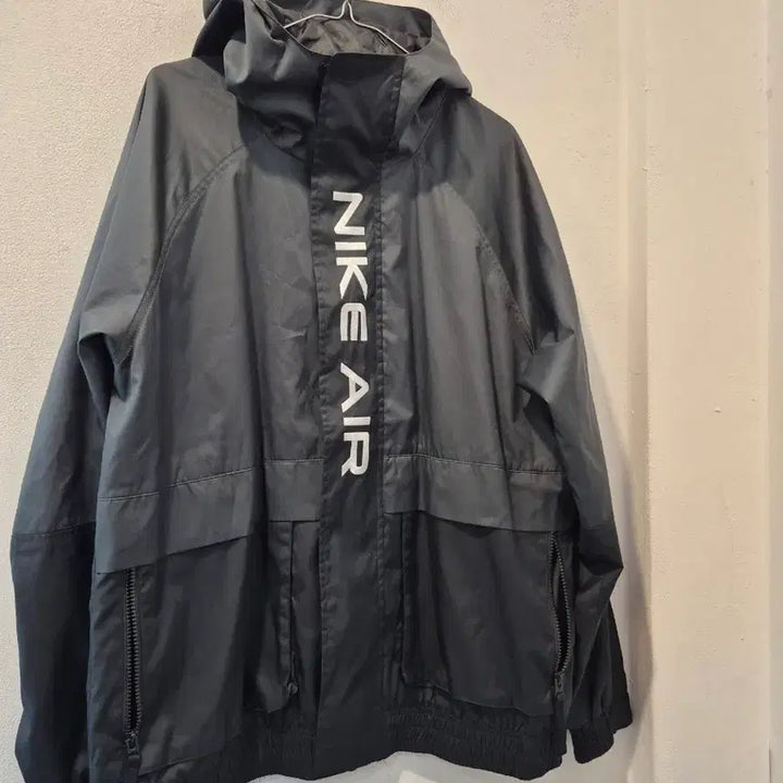 [BUNJANG] Nike Air Hooded Windbreaker Jacket Black / 나이키 에어 후드 바람막이 블랙