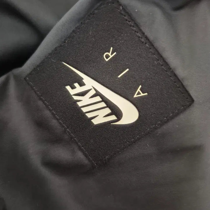 [BUNJANG] Nike Air Hooded Windbreaker Jacket Black / 나이키 에어 후드 바람막이 블랙