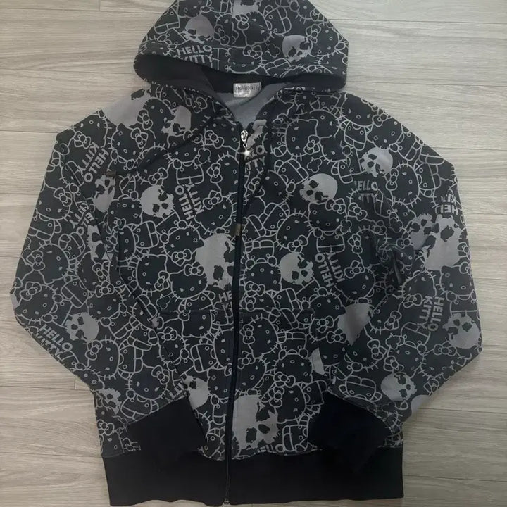 [BUNJANG] Vintage Hello Kitty Skull Hoodie Zip-Up / 빈티지 헬로키티 해골 후드집업