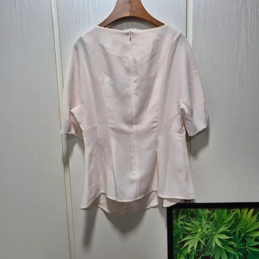 [BUNJANG] Day Ivory Pink Peplum Blouse / (타임세일)(새상품)Day  블라우스 페플럼 아이보리핑크 반팔