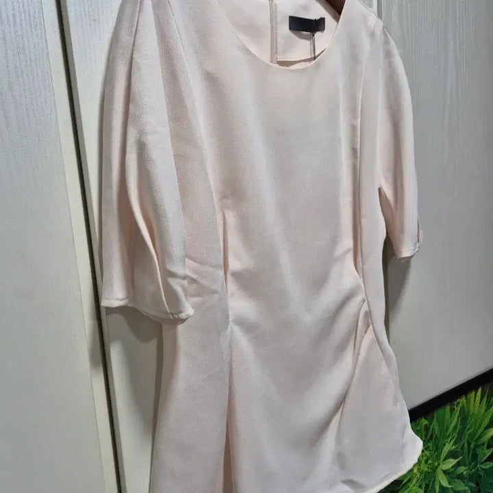 [BUNJANG] Day Ivory Pink Peplum Blouse / (타임세일)(새상품)Day  블라우스 페플럼 아이보리핑크 반팔