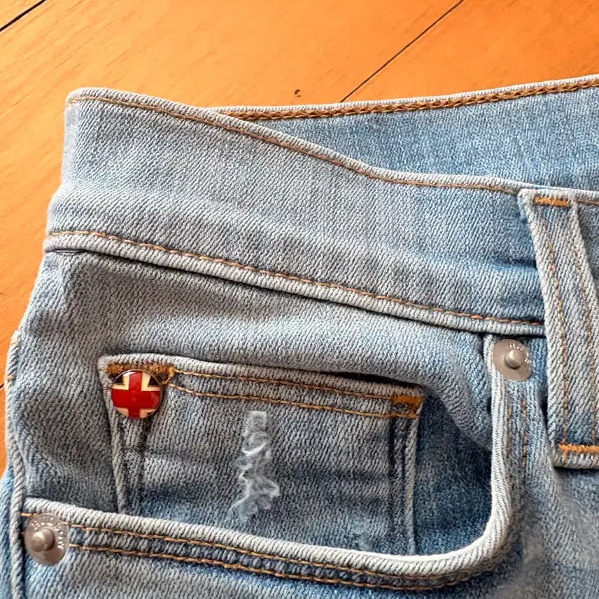 [BUNJANG] Hudson High-Waisted Jeans 28 / 허드슨 연청 하이웨이스트 청바지 28 데미지