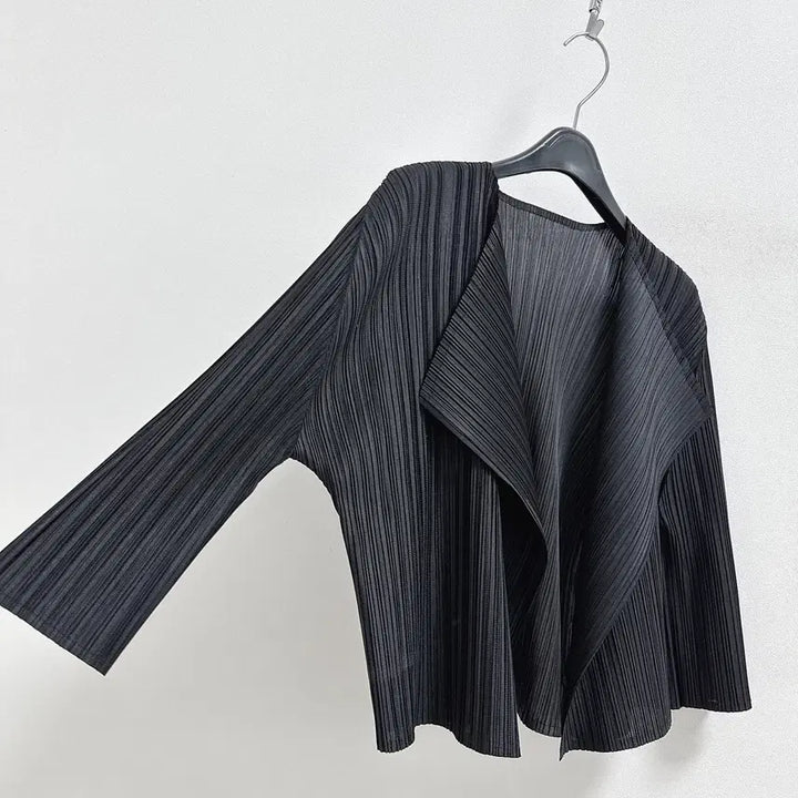 [SOLD OUT] janie 블랙 플리츠 가디건