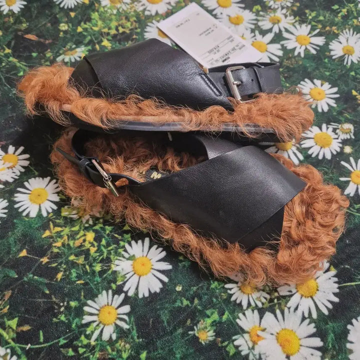 [BUNJANG] REMME Black Leather Fur Sandals / 일본 REMME 블랙 가죽 퍼 샌들 37 새상품