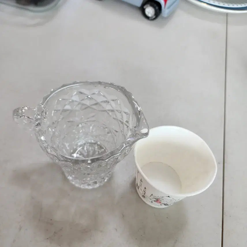 [SOLD OUT] 미국서온 오래된 글라스 상태좋음 두껍고 묵직합니다