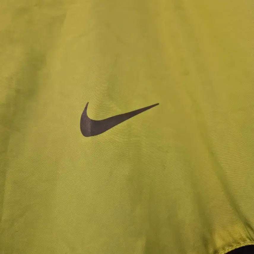 [BUNJANG] Nike Fluorescent Windbreaker Jacket / 나이키 형광 바람막이 자켓