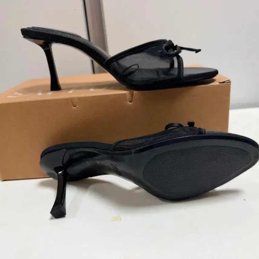 [SOLD OUT] [1번입고 보관만한 새제품무방] 정가34,500원 세컨플레이스 여리핏 가